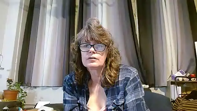 ladylavende3 online show from 03-20-25, 04:29