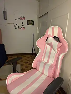 Baby Meli online show from 05-24-26, 05:40