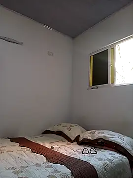 IIv0ryN0IIReX-XX online show from 02-12-26, 02:23