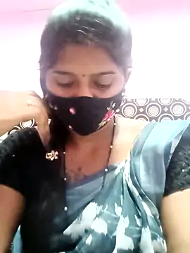 Snapshot of Tamil_Hot_Anu chatting on 04-28-26, 12:42 Tamil Hot Anu online show from 04-28-26, 12:42