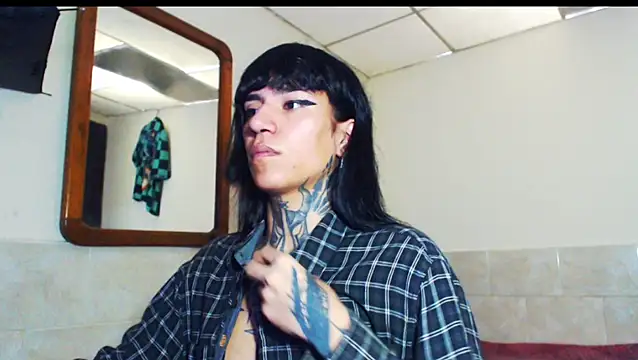 jazmin wolf online show from 01-12-26, 04:56