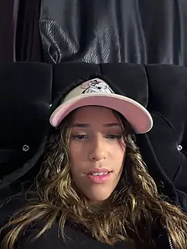 vicky bass  online show from 04-25-26, 12:13