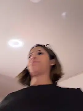 Snapshot of vicky_bass_ chatting on 06-20-26, 03:53 vicky bass online show from 06-20-26, 03:53