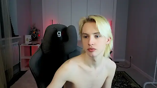 lucidangelok1 online show from 02-28-26, 03:35