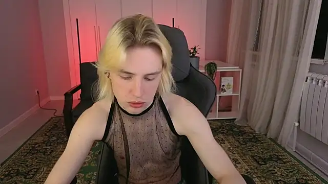 lucidangelok1 online show from 05-05-26, 01:19