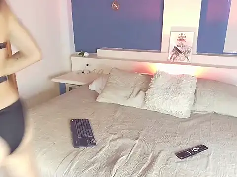 CattaleyaEvans  online show from 01-16-26, 12:31