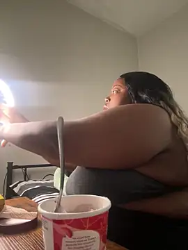 Chocolatebunnyxx96 online show from 03-15-26, 03:18