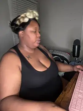 Chocolatebunnyxx96 online show from 03-16-26, 05:44