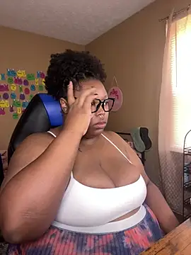 Snapshot of Chocolatebunnyxx96 chatting on 06-30-26, 06:53 Chocolatebunnyxx96 online show from 06-30-26, 06:53