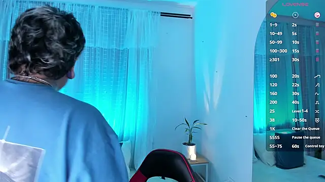 Zury Ramirez online show from 04-11-26, 10:36