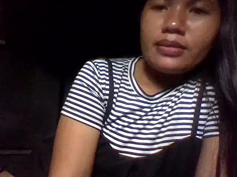 Snapshot of sweetprinces08 chatting on 02-19-26, 07:15 sweetprinces08 online show from 02-19-26, 07:15