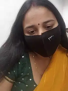 Snapshot of Cute-angle-1 chatting on 02-27-26, 04:40 Cute-angle-1 online show from 02-27-26, 04:40