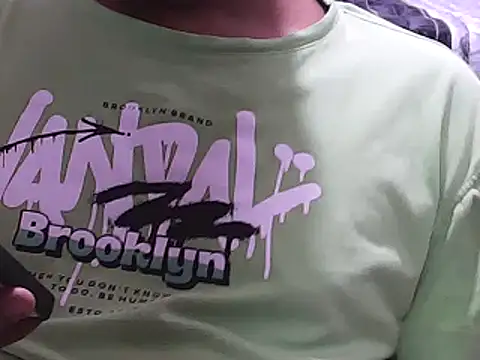 Snapshot of Ellatin15 chatting on 02-26-26, 08:46 Ellatin15 online show from 02-26-26, 08:46