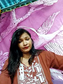 Snapshot of Priyaa_1433 chatting on 06-27-26, 05:23 Priyaa 1433 online show from 06-27-26, 05:23