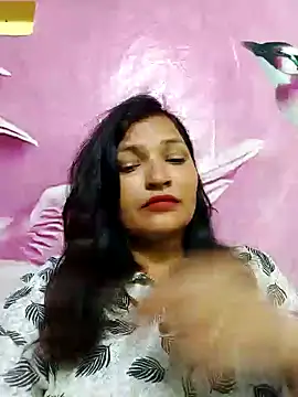 Snapshot of Priyaa_1433 chatting on 06-28-26, 07:42 Priyaa 1433 online show from 06-28-26, 07:42
