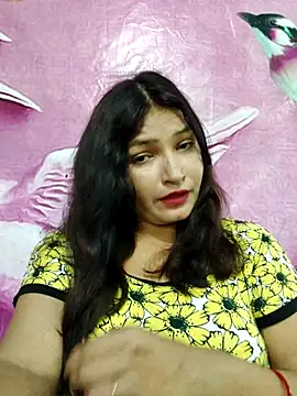 Snapshot of Priyaa_1433 chatting on 07-06-26, 07:05 Priyaa 1433 online show from 07-06-26, 07:05