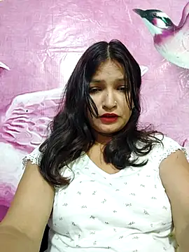 Snapshot of Priyaa_1433 chatting on 07-07-26, 03:31 Priyaa 1433 online show from 07-07-26, 03:31