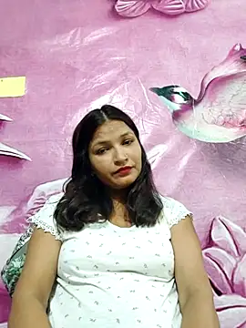 Snapshot of Priyaa_1433 chatting on 07-08-26, 01:15 Priyaa 1433 online show from 07-08-26, 01:15