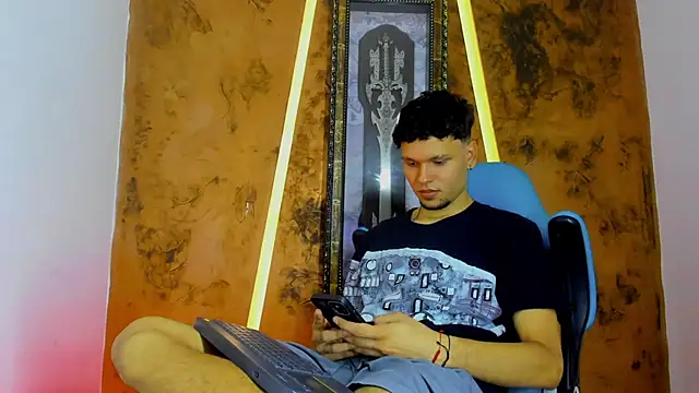 Snapshot of Lucas_hot_20 chatting on 02-22-26, 07:34 Lucas hot 20 online show from 02-22-26, 07:34