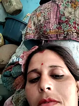 Snapshot of Bhavna8080 chatting on 06-04-26, 03:56 Bhavna8080 online show from 06-04-26, 03:56