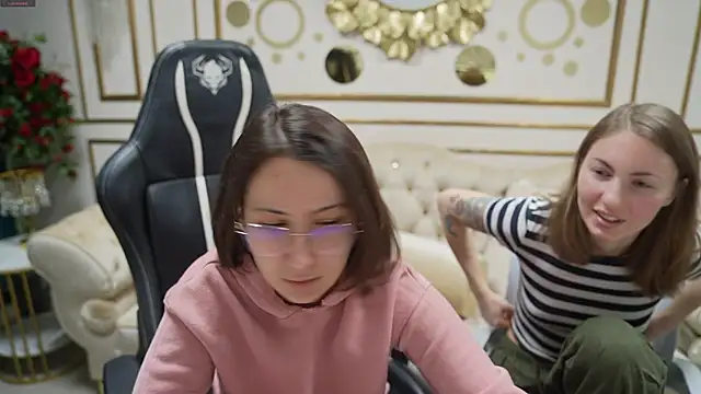 Snapshot of Zoe_Kiss chatting on 01-09-26, 11:46 Zoe Kiss online show from 01-09-26, 11:46