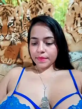 Snapshot of Maliha_21 chatting on 06-21-26, 02:14 Maliha 21 online show from 06-21-26, 02:14