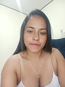 Snapshot of Maliha_21 chatting on 07-14-26, 07:52 Maliha 21 online show from 07-14-26, 07:52