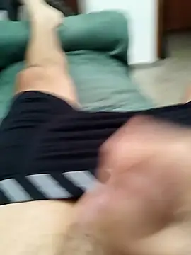 Snapshot of Lulipes chatting on 01-12-26, 01:49 Lulipes online show from 01-12-26, 01:49