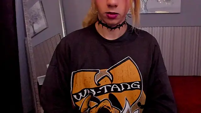 vicky fant4sy online show from 03-18-26, 01:47