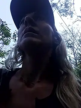 Monita Med online show from 04-12-26, 01:49