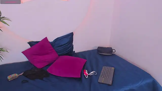 HanaWild online show from 01-10-26, 01:29