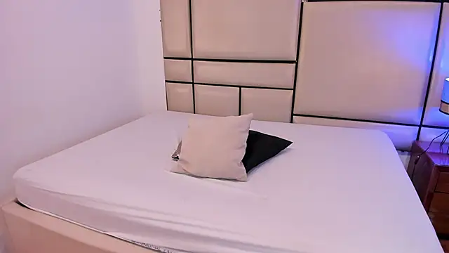 Snapshot of alejandra_loppez chatting on 02-23-26, 07:33 alejandra loppez online show from 02-23-26, 07:33