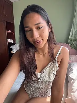 Lyla Love online show from 01-15-26, 07:35