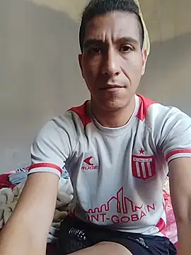 Snapshot of Rodrigohernan19 chatting on 06-20-26, 03:59 Rodrigohernan19 online show from 06-20-26, 03:59