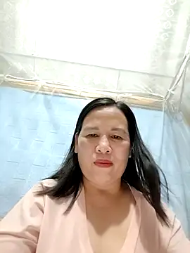 Snapshot of Clinic_139 chatting on 04-20-26, 01:14 Clinic 139 online show from 04-20-26, 01:14