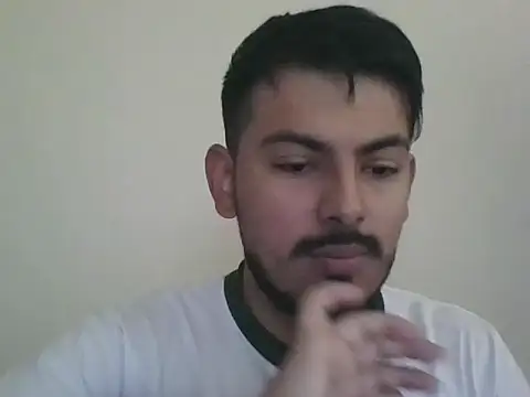 Snapshot of Mateotubbe chatting on 07-06-26, 04:09 Mateotubbe online show from 07-06-26, 04:09