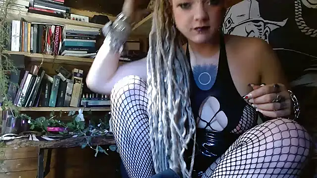 Snapshot of spiralhokkaido23 chatting on 04-28-26, 01:49 spiralhokkaido23 online show from 04-28-26, 01:49
