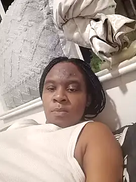 Snapshot of princess-boobz chatting on 02-17-26, 06:03 princess-boobz online show from 02-17-26, 06:03