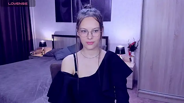 AyumiBlossom online show from 03-27-26, 02:50