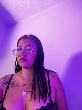 queen of you heart online show from 04-06-26, 12:30