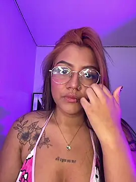 queen of you heart online show from 06-19-26, 03:49
