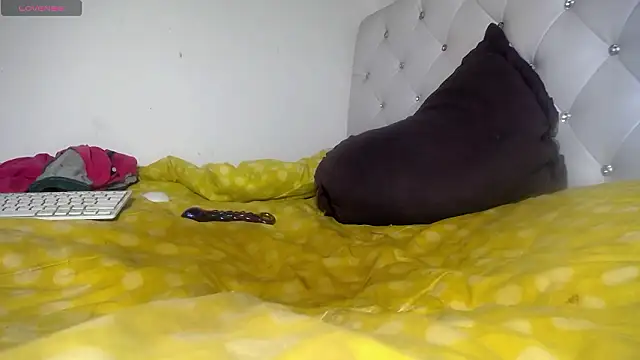 Snapshot of Esmeraldita788 chatting on 02-01-26, 09:24 Esmeraldita788 online show from 02-01-26, 09:24