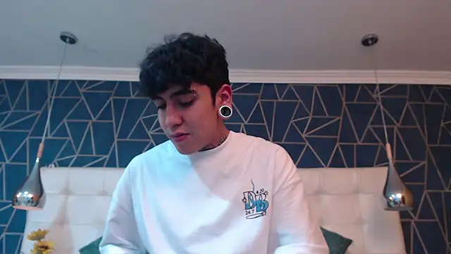 MarkOlsenn online show from 01-08-26, 03:03