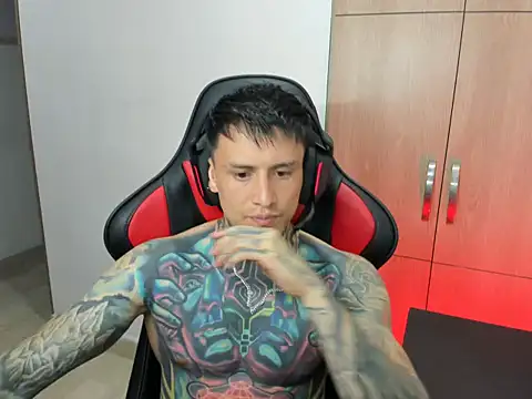 Chrissblack online show from 04-04-26, 01:15