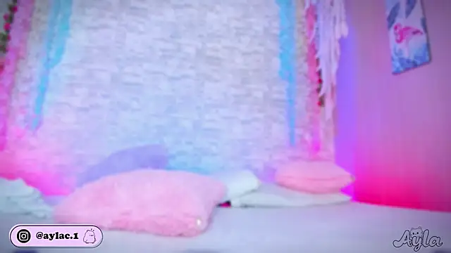 ayla lux online show from 03-30-26, 04:46