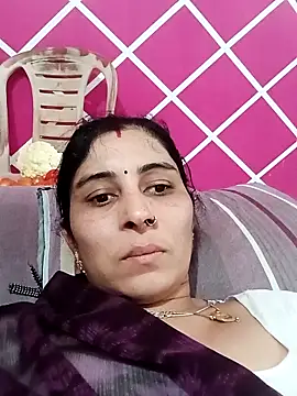 Snapshot of Hot_ree85 chatting on 03-02-26, 11:17 Hot ree85 online show from 03-02-26, 11:17