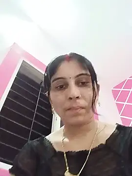 Hot ree85 online show from 05-19-26, 09:15