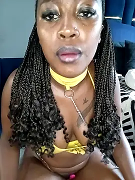 Snapshot of CocoButterxox chatting on 03-12-26, 09:26 CocoButterxox online show from 03-12-26, 09:26