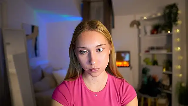 MilaBunny2000 online show from 02-24-26, 02:15