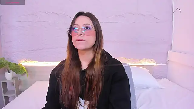 lanna 18  online show from 01-15-26, 11:48